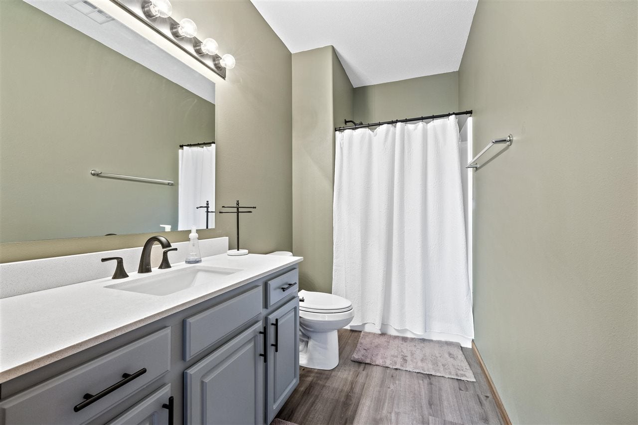 1920 Rockford Road Southwest, Unit 24 Cedar Rapids, IA 52404 - Photo 16 of 22 Gallery Image 16