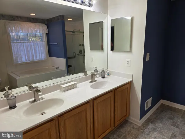 $605,000 | 31380 Paynes Farm Drive, Locust Grove, VA 22508