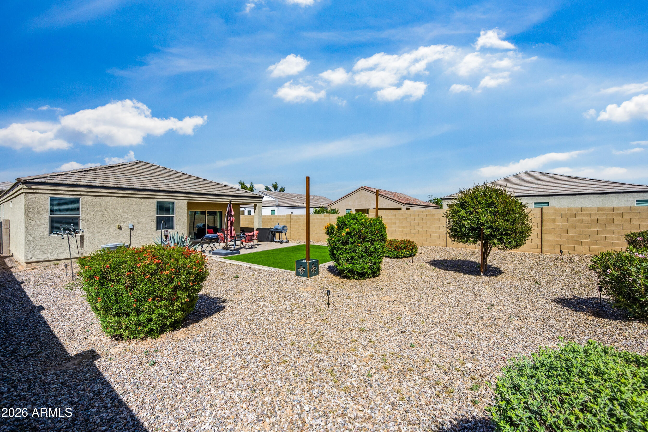 4913 East Chromium Road San Tan Valley, AZ 85143 - Photo 30 of 60