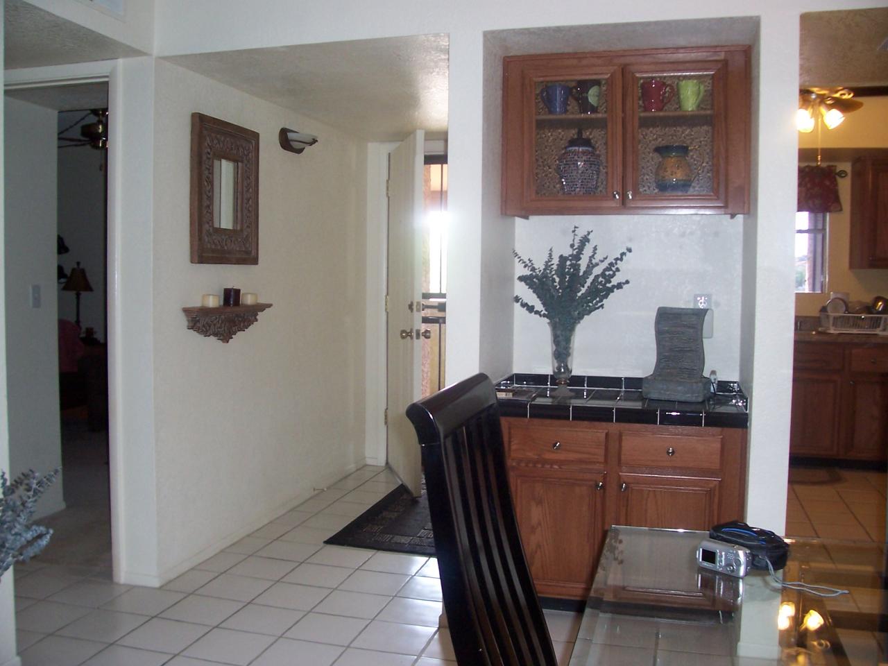 4050 East Cactus Road, Unit 217 Phoenix, AZ 85032 - Photo 3 of 6 Foyer