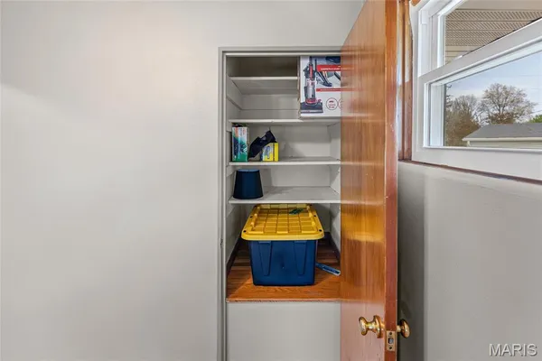 $189,900 | 2419 Woodlawn Avenue, Granite City, IL 62040