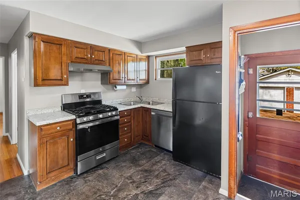 $189,900 | 2419 Woodlawn Avenue, Granite City, IL 62040