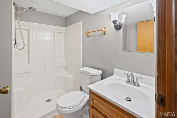 $189,900 | 2419 Woodlawn Avenue, Granite City, IL 62040