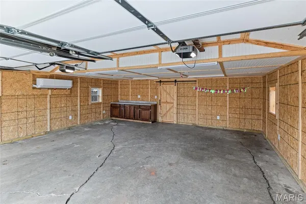 $189,900 | 2419 Woodlawn Avenue, Granite City, IL 62040