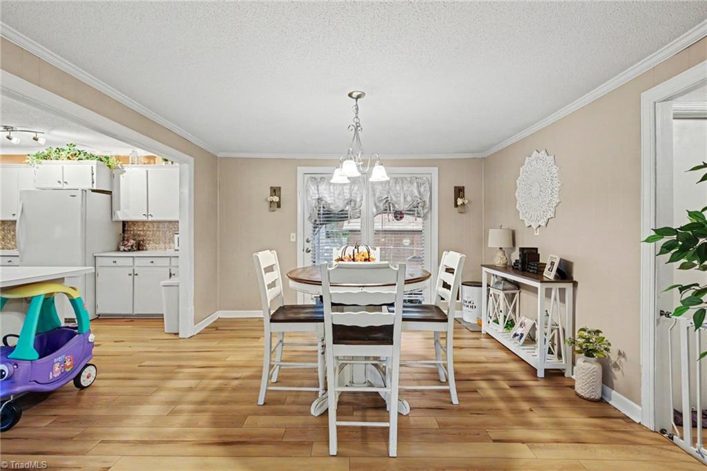 10648 Cherry Grove Road Reidsville, NC 27320 - Photo 11 of 29 Gallery Image 11