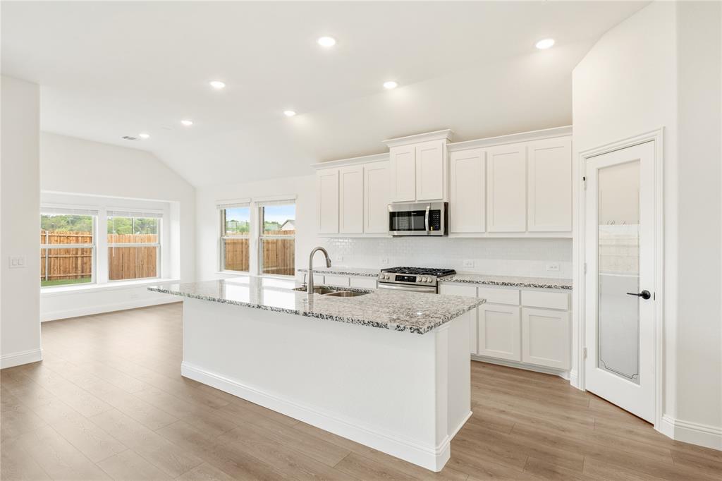 304 Keystone Drive Commerce, TX 75428 - Photo 20 of 36