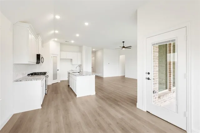 $304,474 | 304 Keystone Drive, Commerce, TX 75428