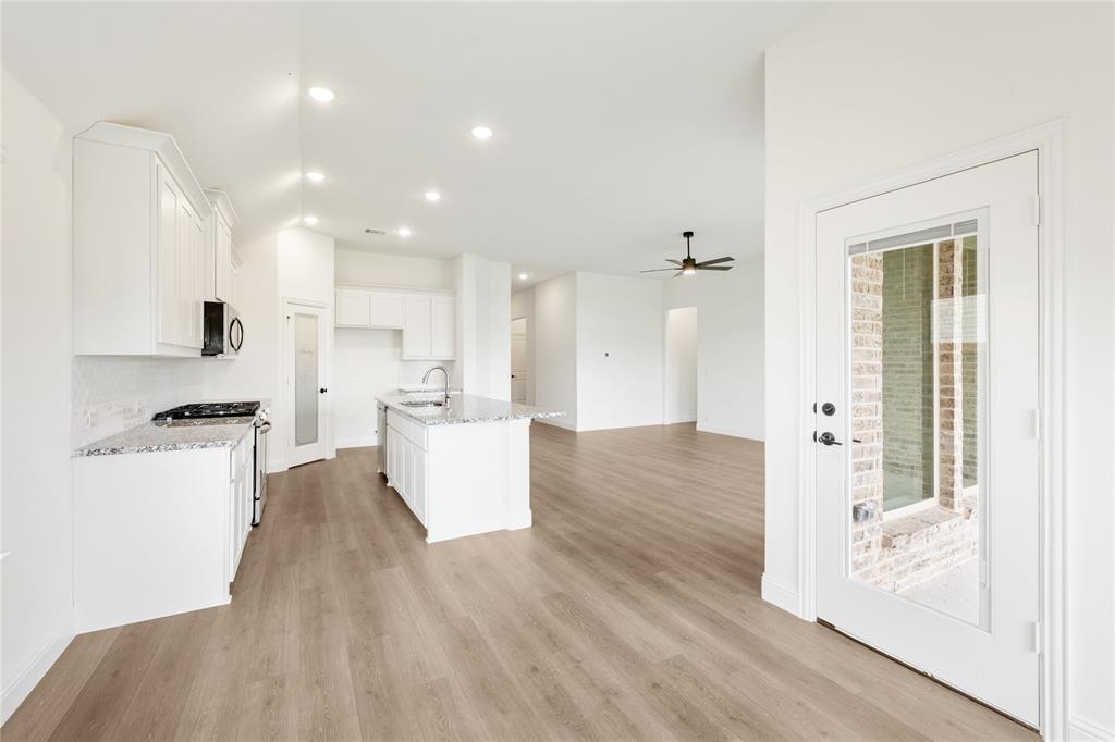 304 Keystone Drive Commerce, TX 75428 - Photo 22 of 36