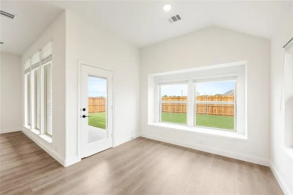 $299,474 | 304 Keystone Drive, Commerce, TX 75428