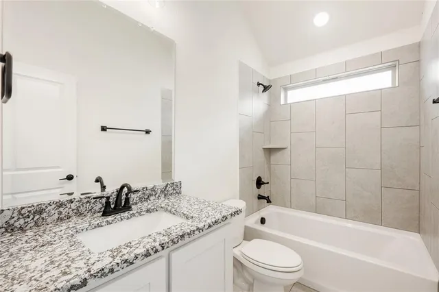 $304,474 | 304 Keystone Drive, Commerce, TX 75428