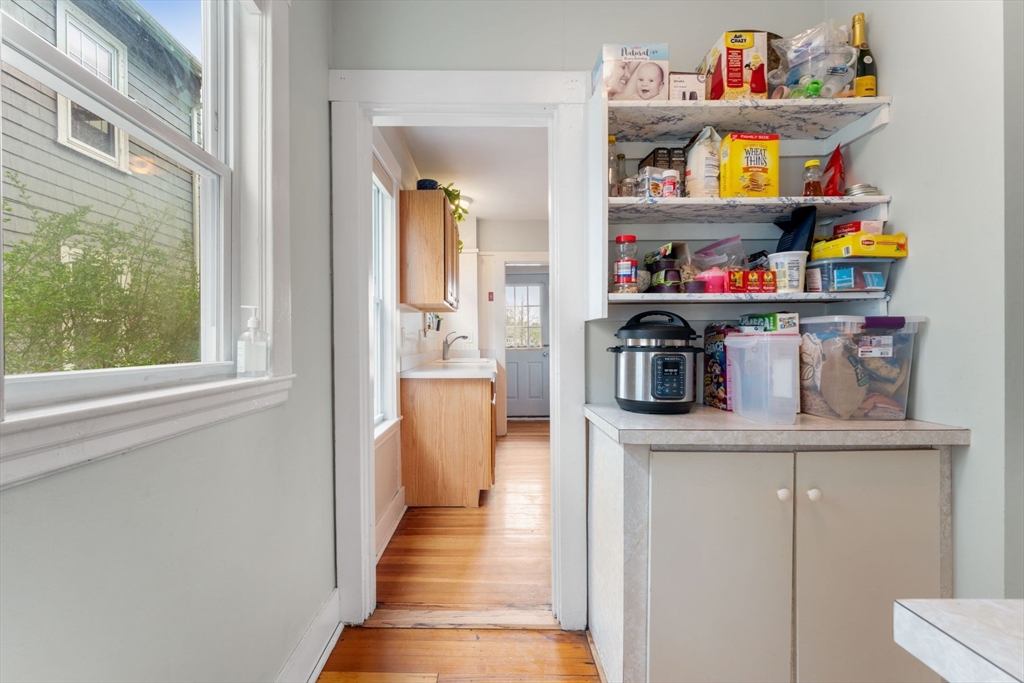 15 Carney Street, Unit 1 Medford, MA 02155 - Photo 11 of 25