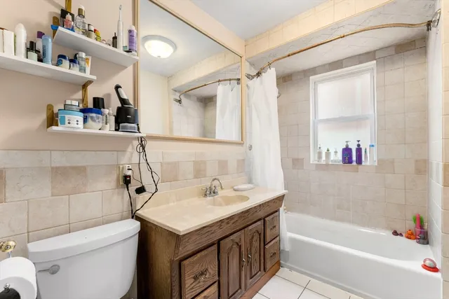 $2,800 | 15 Carney Street, Unit 1, Medford, MA 02155