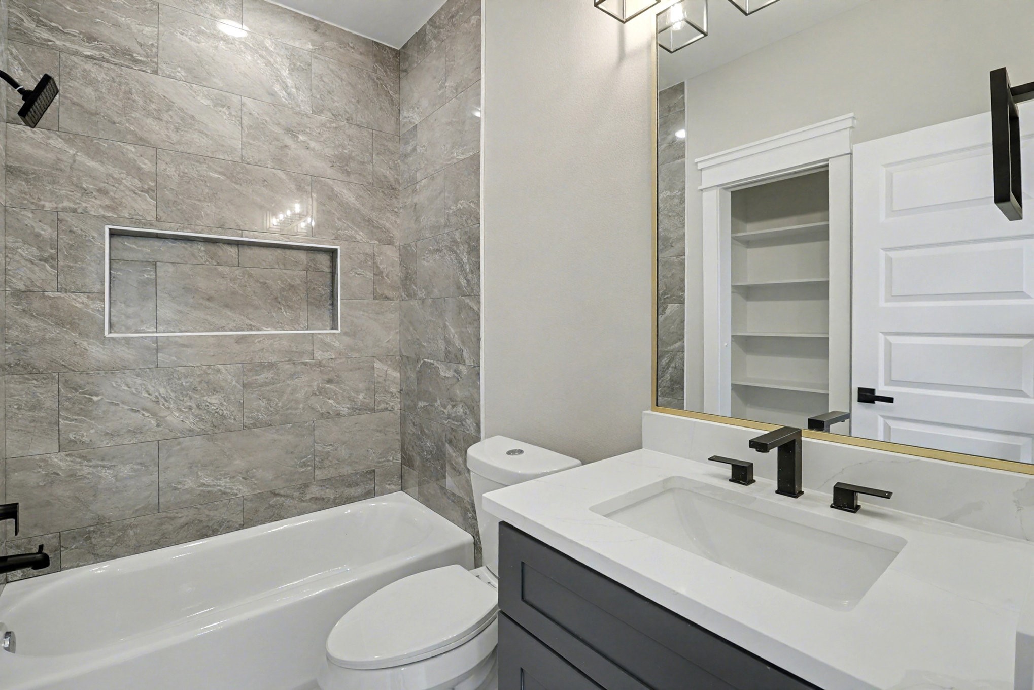 5000 Higgins Street, Unit B Houston, TX 77033 - Photo 23 of 32