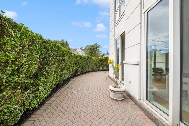 $675,000 | 1 Tower Drive, Unit 101, Portsmouth, RI 02871