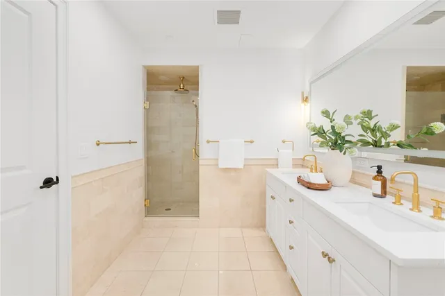 $675,000 | 1 Tower Drive, Unit 101, Portsmouth, RI 02871