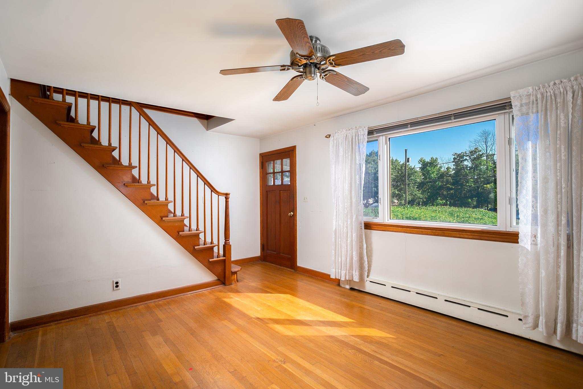 4 Water Street Clinton, NJ 08809 - Photo 4 of 29