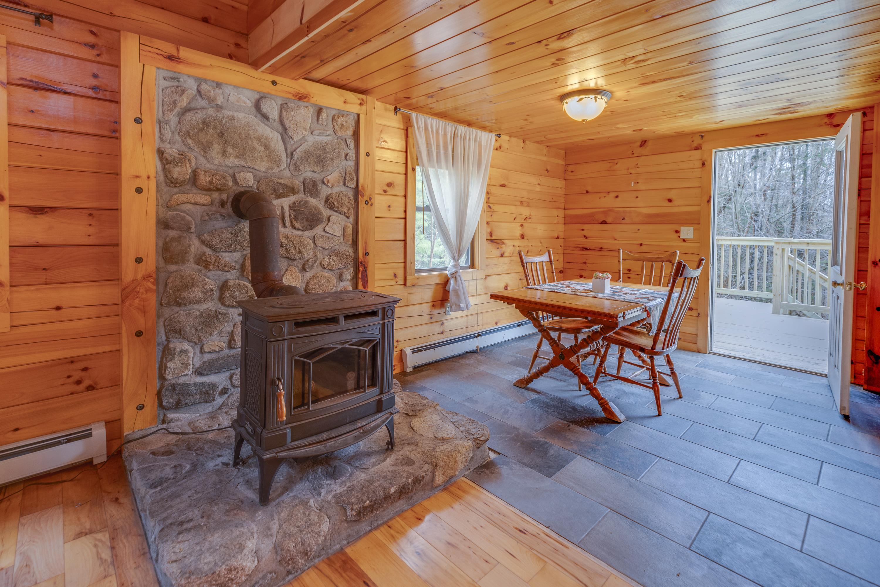 976 S Road Bethlehem, NH 03574 - Photo 32 of 33 Gallery Image 32