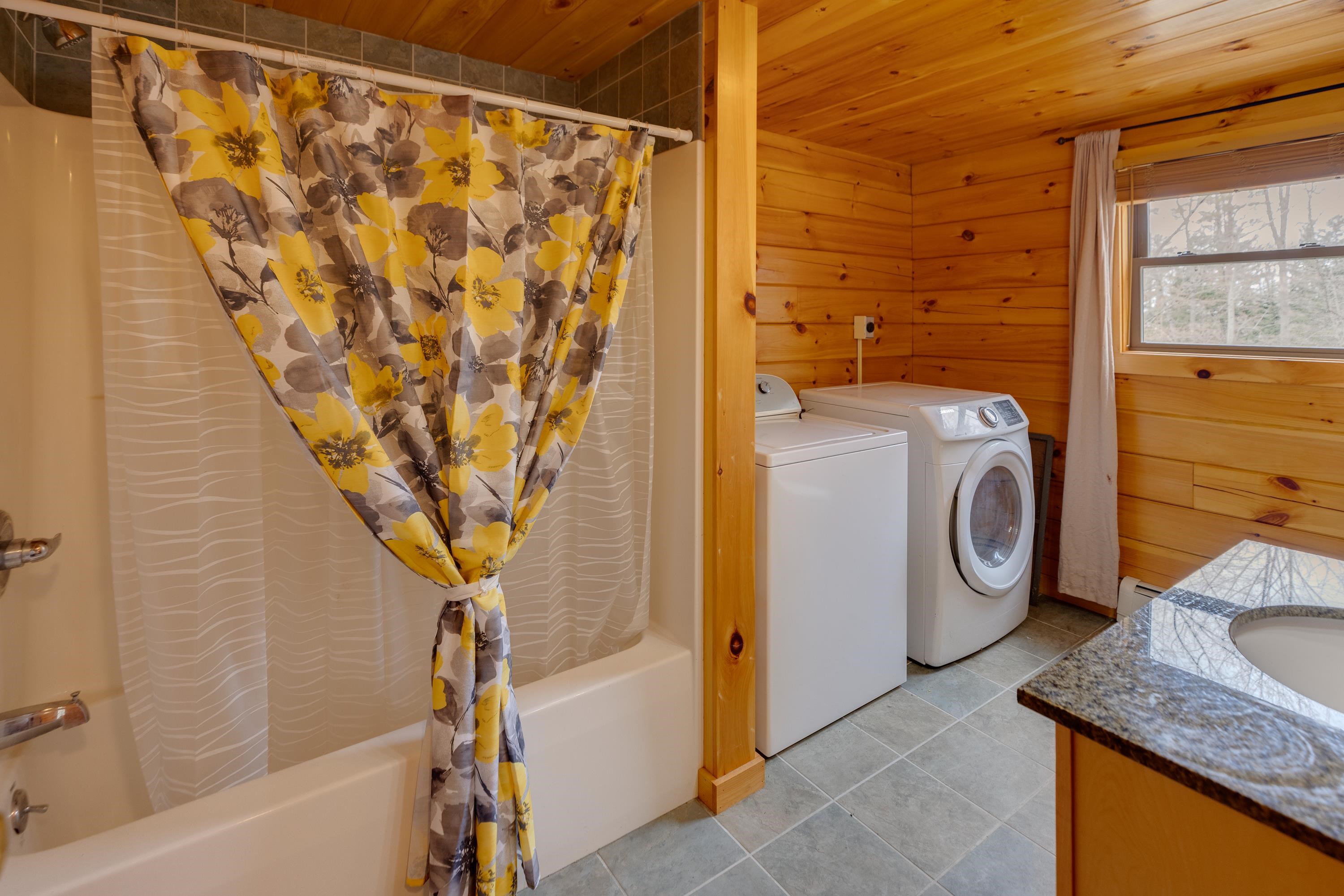 976 S Road Bethlehem, NH 03574 - Photo 6 of 33 Gallery Image 6