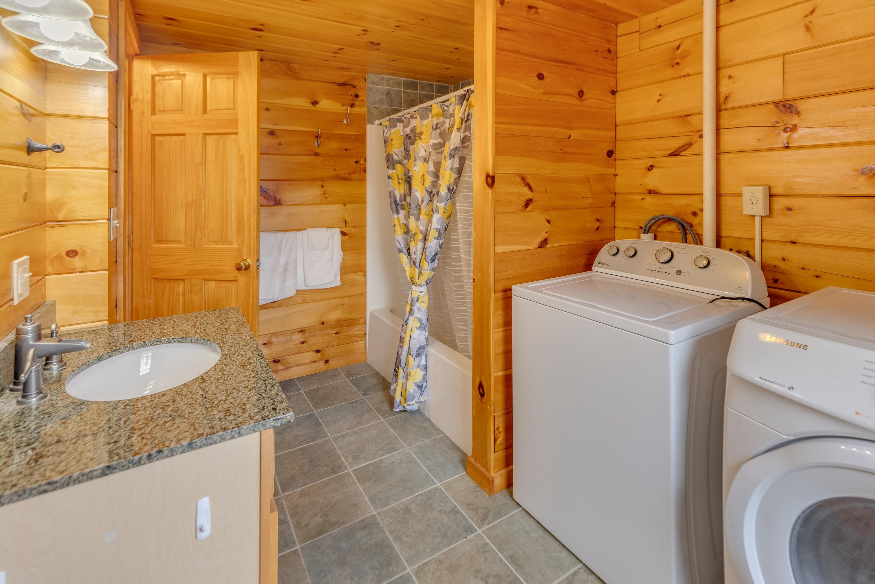 976 S Road Bethlehem, NH 03574 - Photo 7 of 33 Gallery Image 7