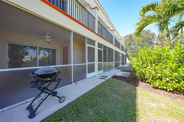 $190,000 | 1246 Rio De Janeiro Avenue, Unit 505, Punta Gorda, FL 33983