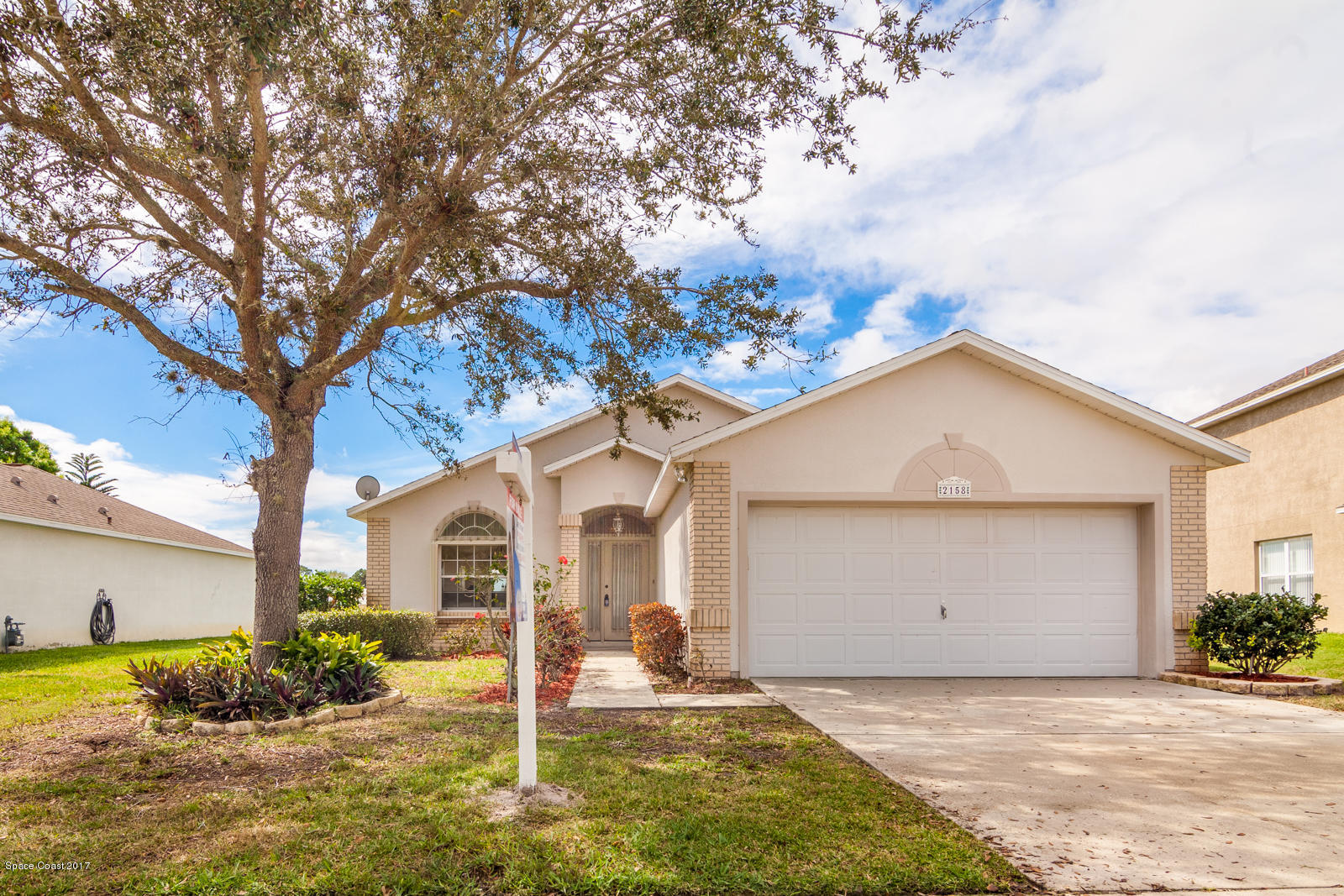 2158 Spring Creek Circle Palm Bay, FL 32905 - Photo 1 of 17 2158 Spring Creek Cir MLS-1
