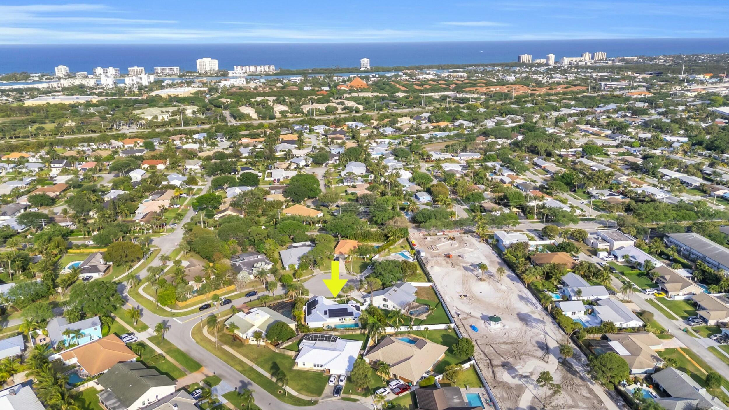 11 Hemlock Lane Tequesta, FL 33469 - Photo 25 of 27 Aerial