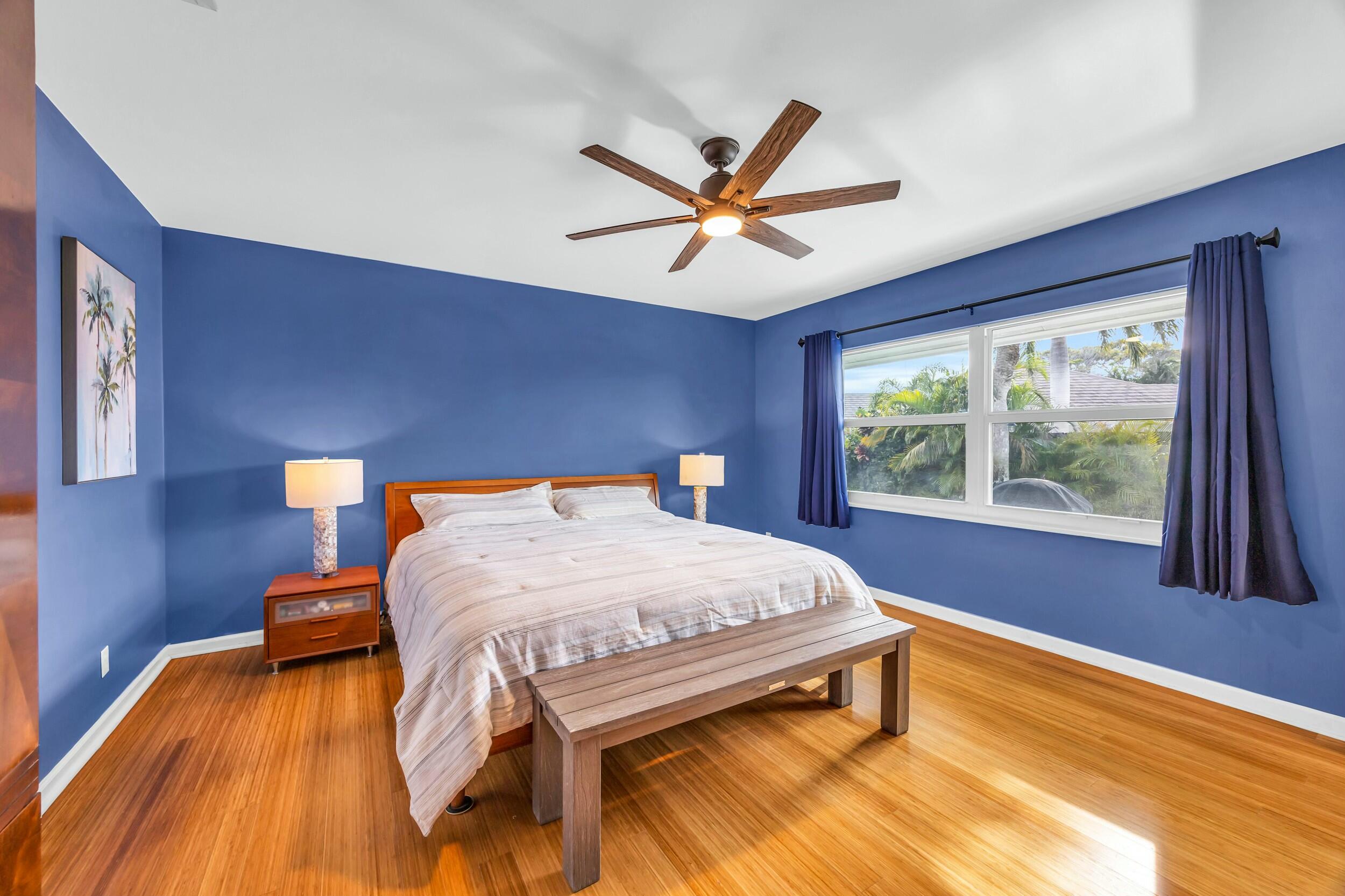 11 Hemlock Lane Tequesta, FL 33469 - Photo 9 of 27 Primary Bedroom