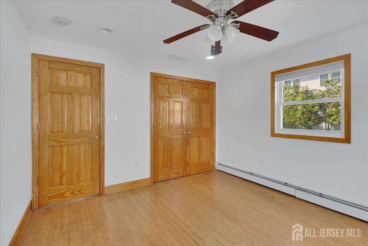 95 Calvert Avenue West Edison, NJ 08820 - Photo 23 of 55