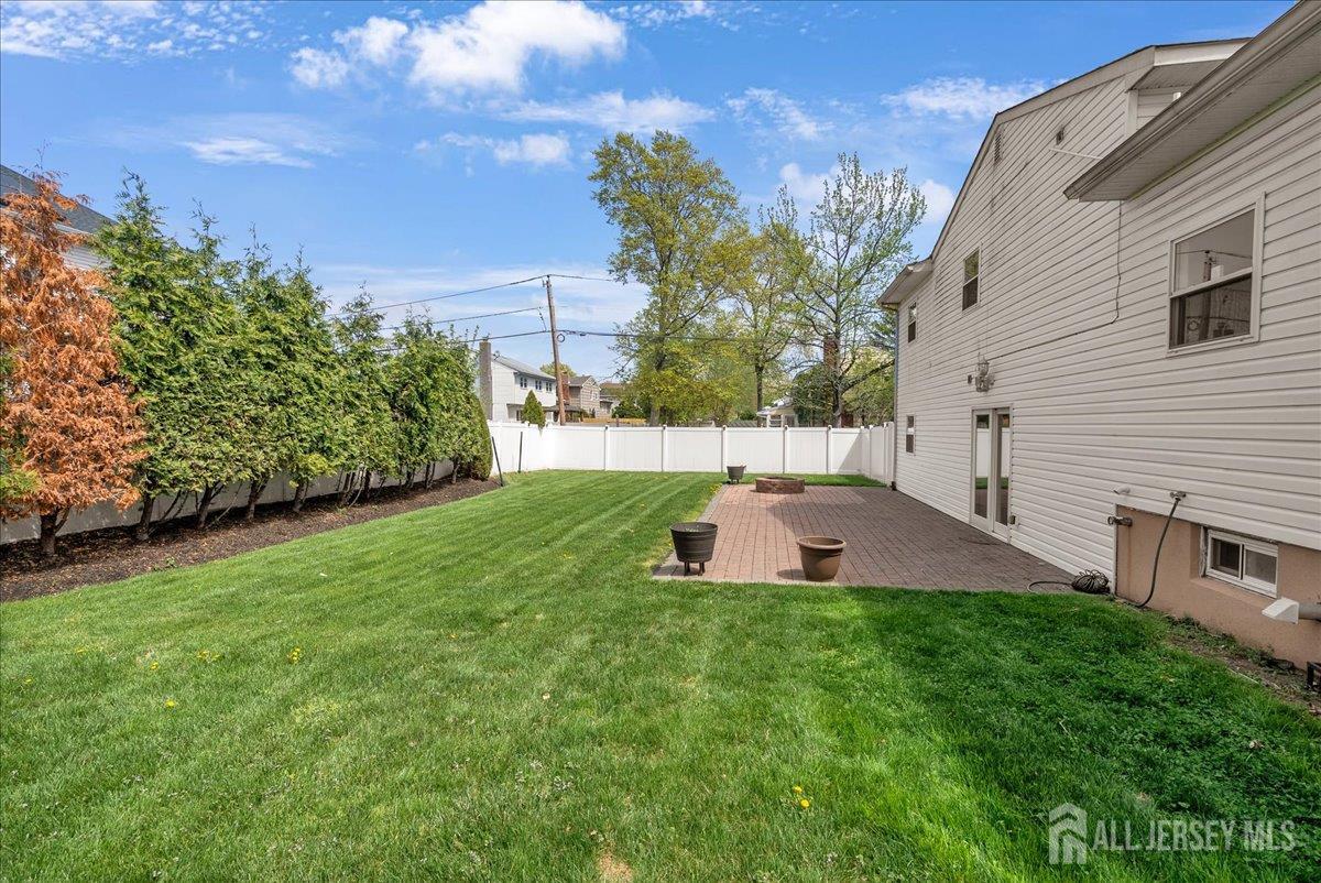 95 Calvert Avenue West Edison, NJ 08820 - Photo 39 of 55