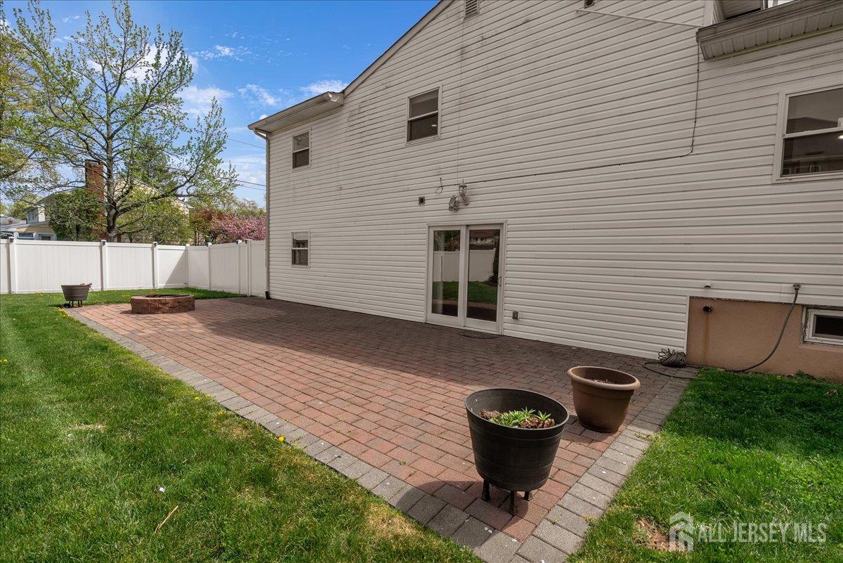 95 Calvert Avenue West Edison, NJ 08820 - Photo 40 of 55