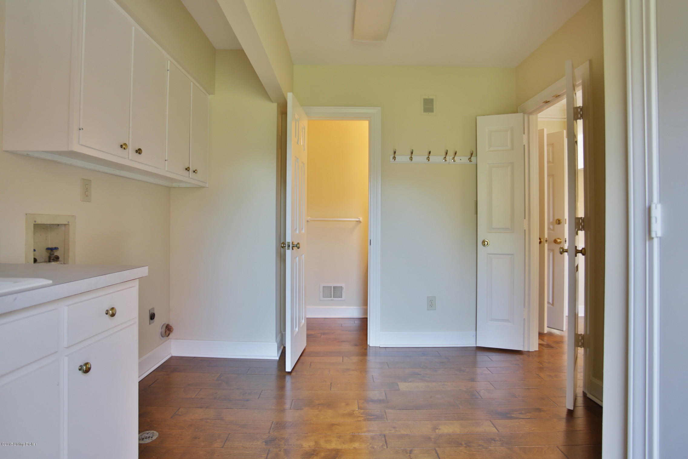 701 Evergreen Road Anchorage, KY 40223 - Photo 27 of 60 Laundry/Mud room has its' own half bath