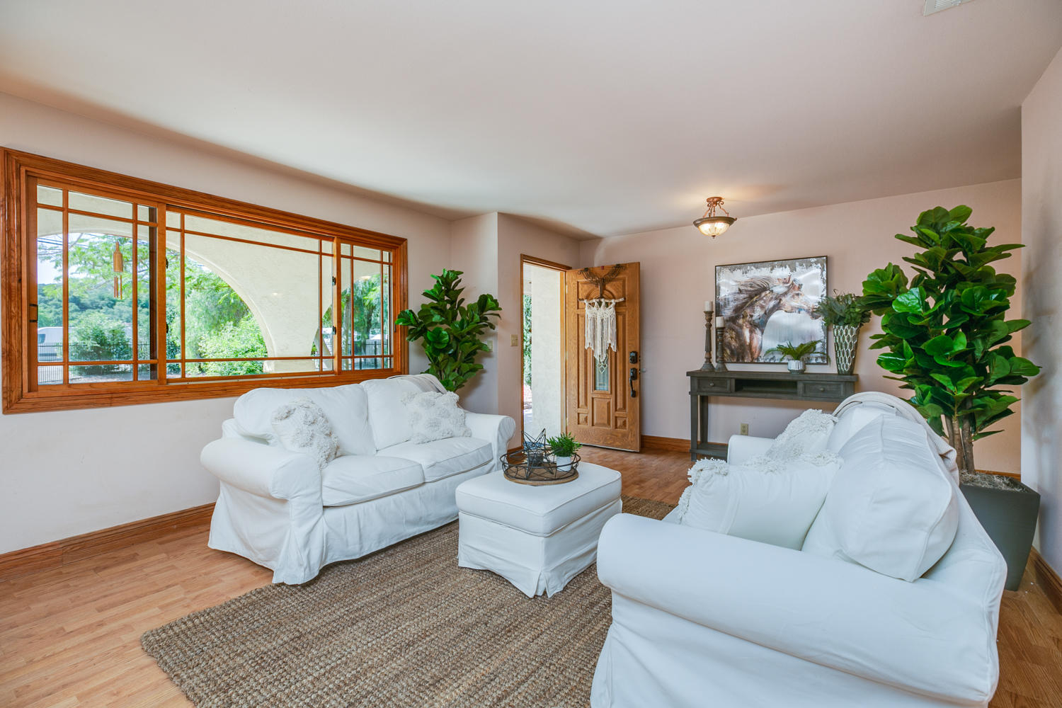 230 Burnham Road Oak View, CA 93022 - Photo 7 of 50 TwoFishDigital_230Burnham-10