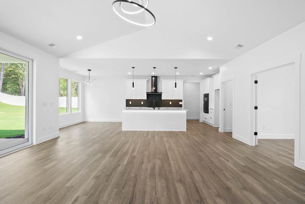 2027 Blessed Drive Inman, SC 29349 - Photo 12 of 46