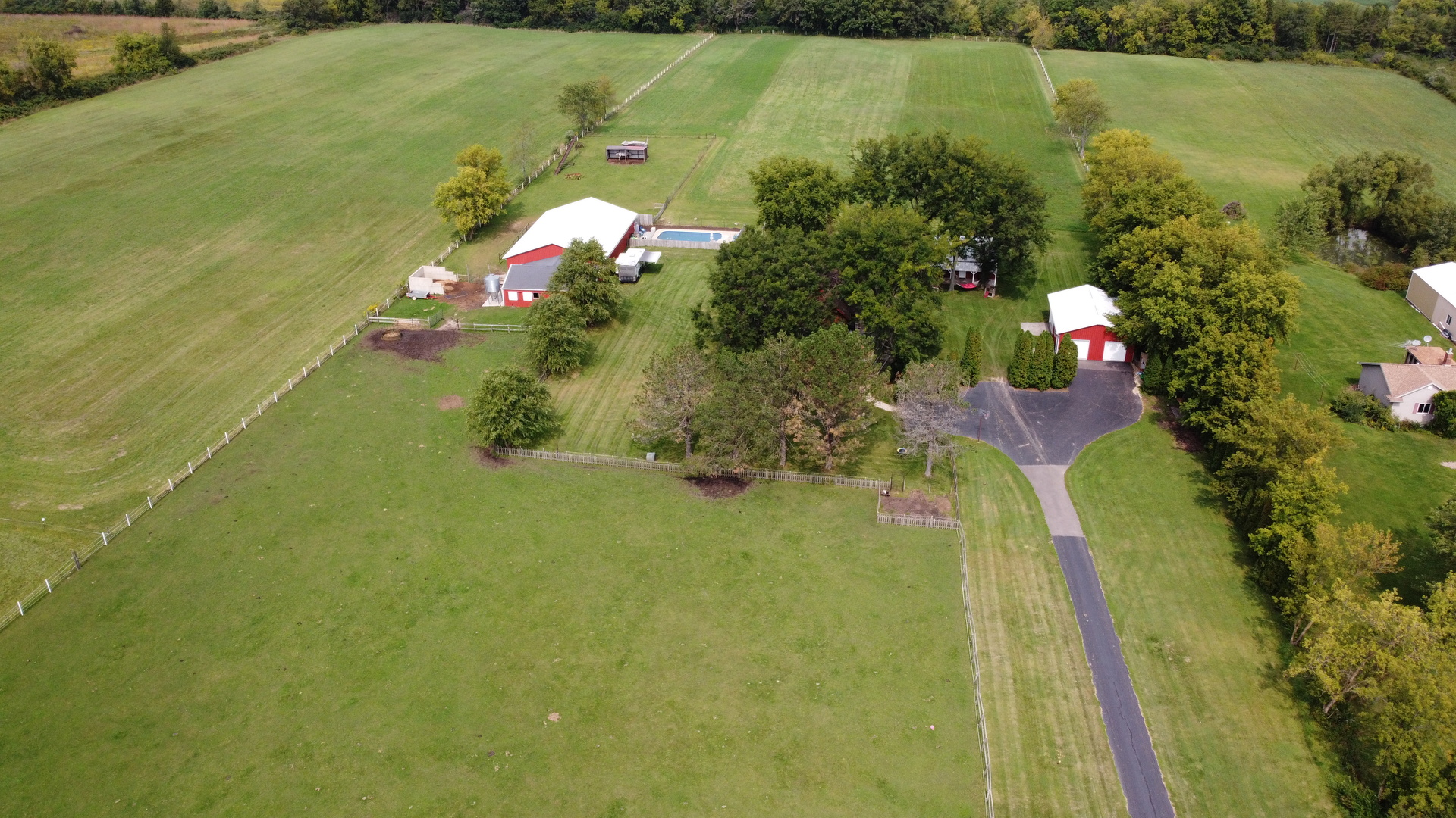 17914 Hebron Road Harvard, IL 60033 - Photo 2 of 38