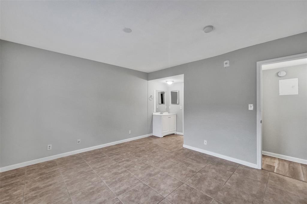 555 Southeast 8th Street, Unit 252 Deerfield Beach, FL 33441 - Photo 8 of 18 a view of empty room