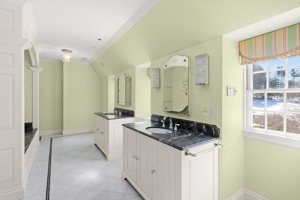 5 Concord Road Weston, MA 02493 - Photo 12 of 41