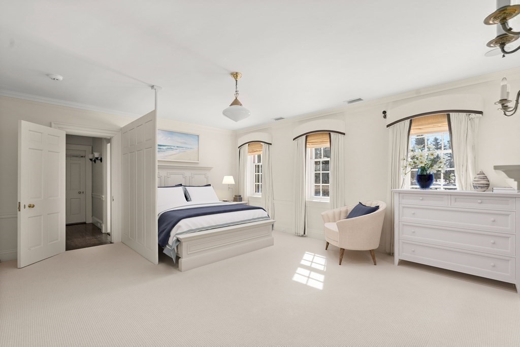 5 Concord Road Weston, MA 02493 - Photo 15 of 41