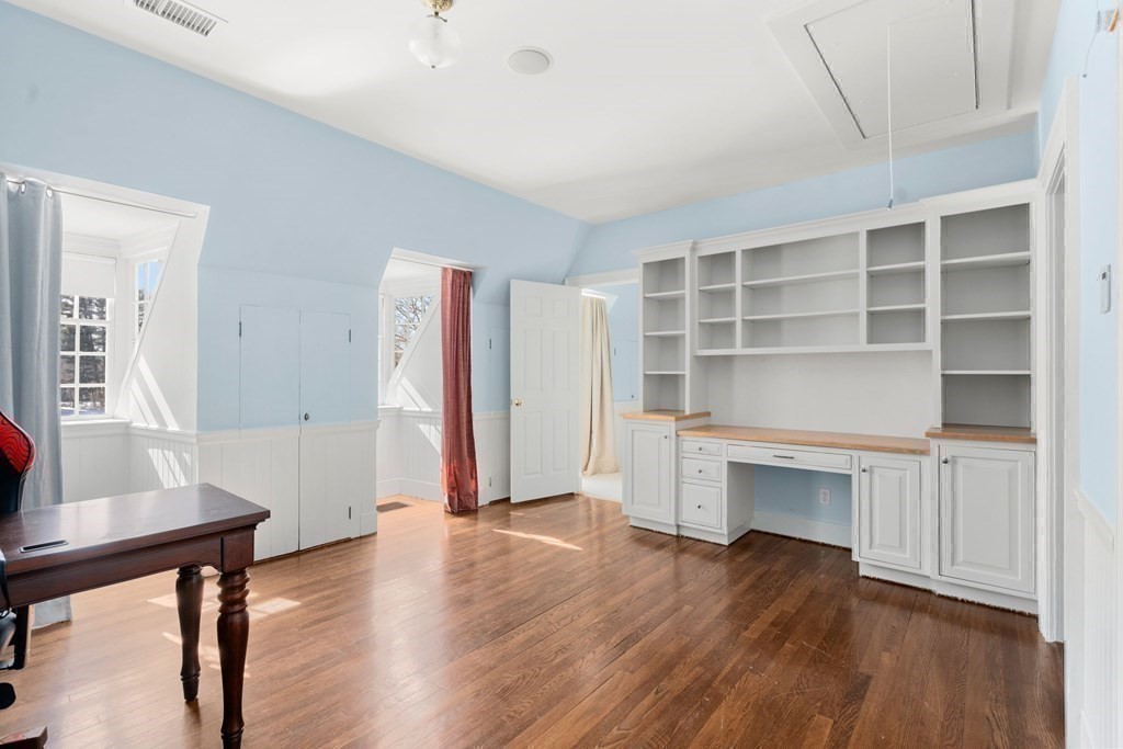 5 Concord Road Weston, MA 02493 - Photo 18 of 41