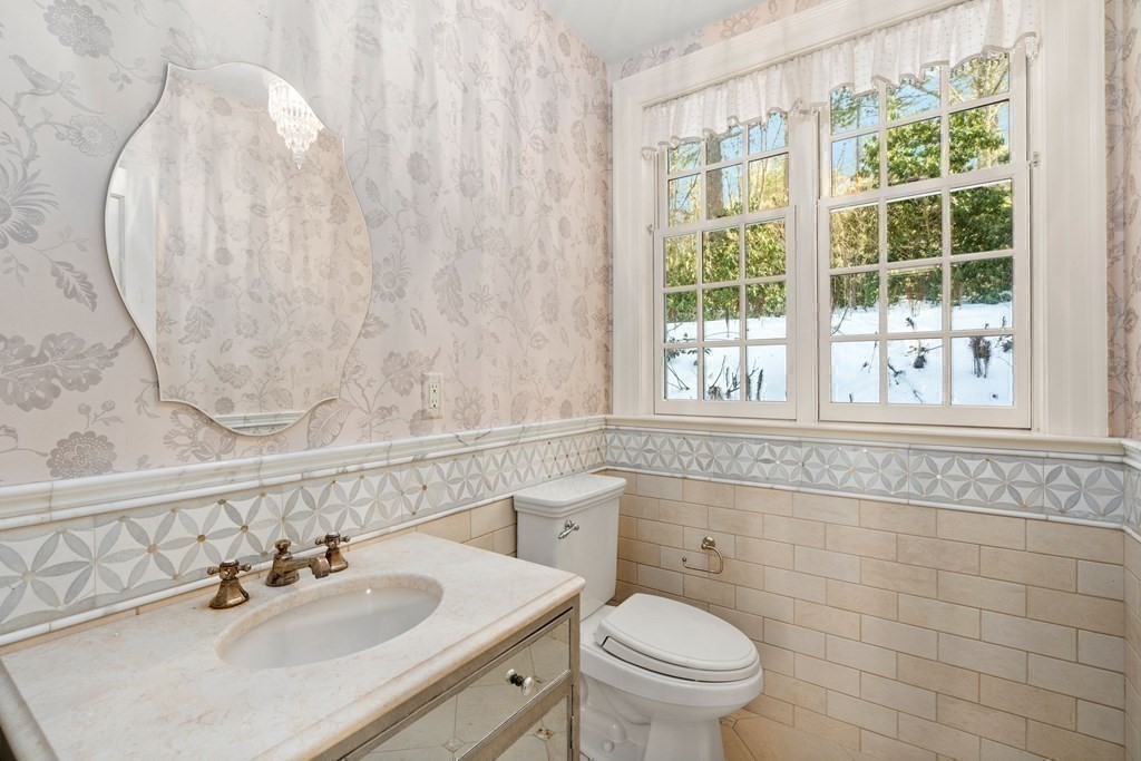 5 Concord Road Weston, MA 02493 - Photo 25 of 41