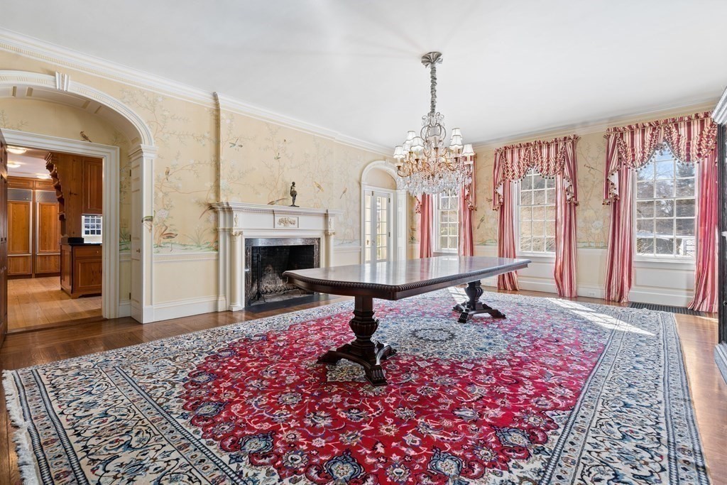 5 Concord Road Weston, MA 02493 - Photo 4 of 41