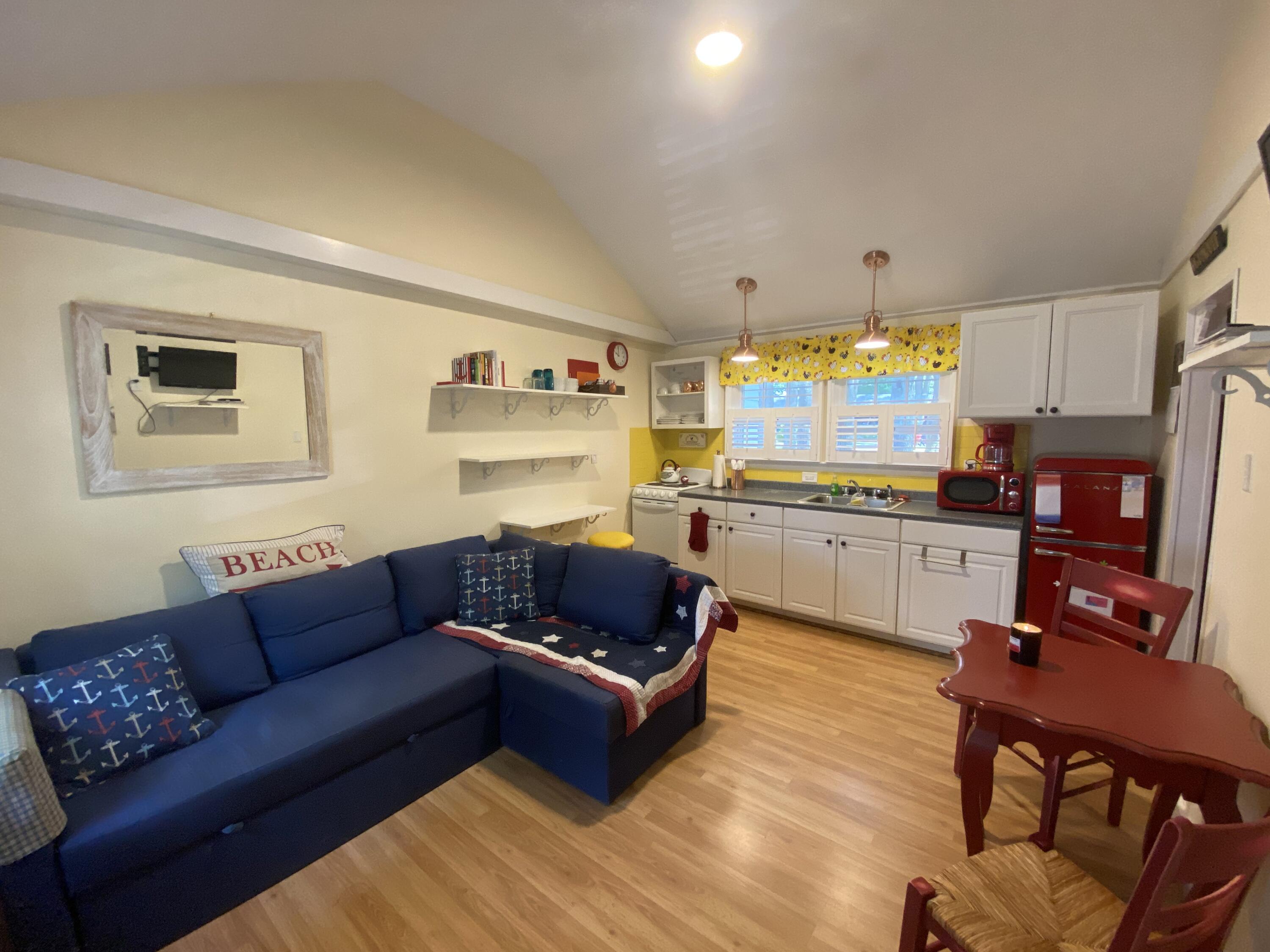 488 Main Street, Unit 6 Ogunquit, ME 03907 - Photo 3 of 10 IMG_7454