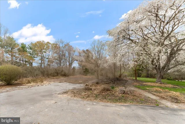 $2,100,000 | 102 Knoxlyn Farm Drive, Kennett Square, PA 19348