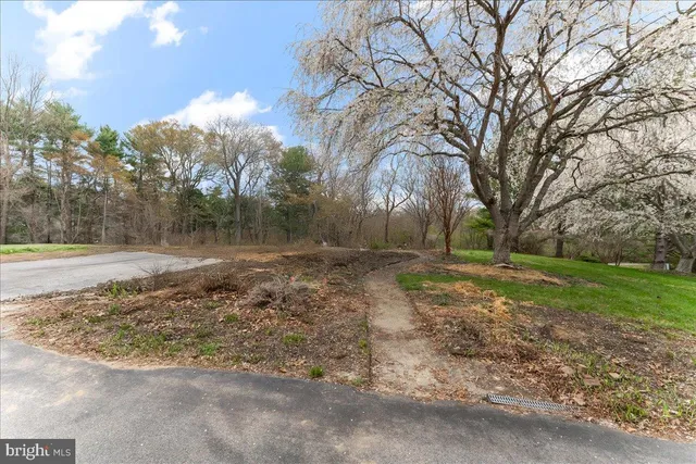 $2,100,000 | 102 Knoxlyn Farm Drive, Kennett Square, PA 19348