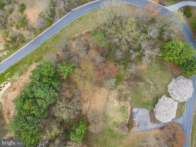 $2,100,000 | 102 Knoxlyn Farm Drive, Kennett Square, PA 19348