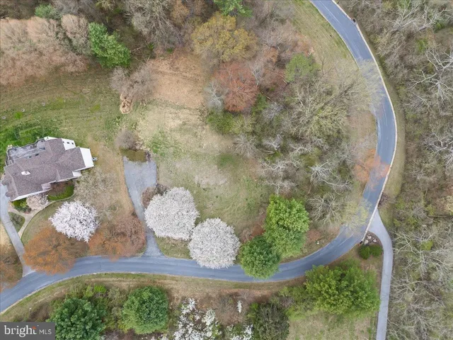 $2,100,000 | 102 Knoxlyn Farm Drive, Kennett Square, PA 19348