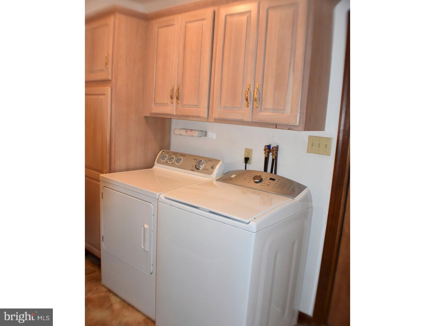 321 Lincoln Road Pilesgrove, NJ 08098 - Photo 18 of 43 Laundry Room