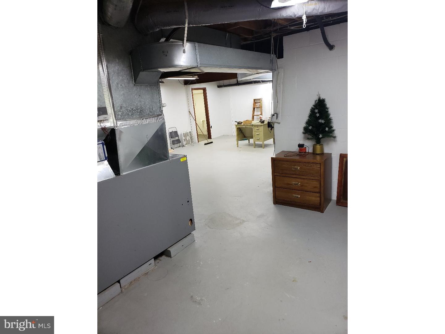 321 Lincoln Road Pilesgrove, NJ 08098 - Photo 29 of 43 Basement