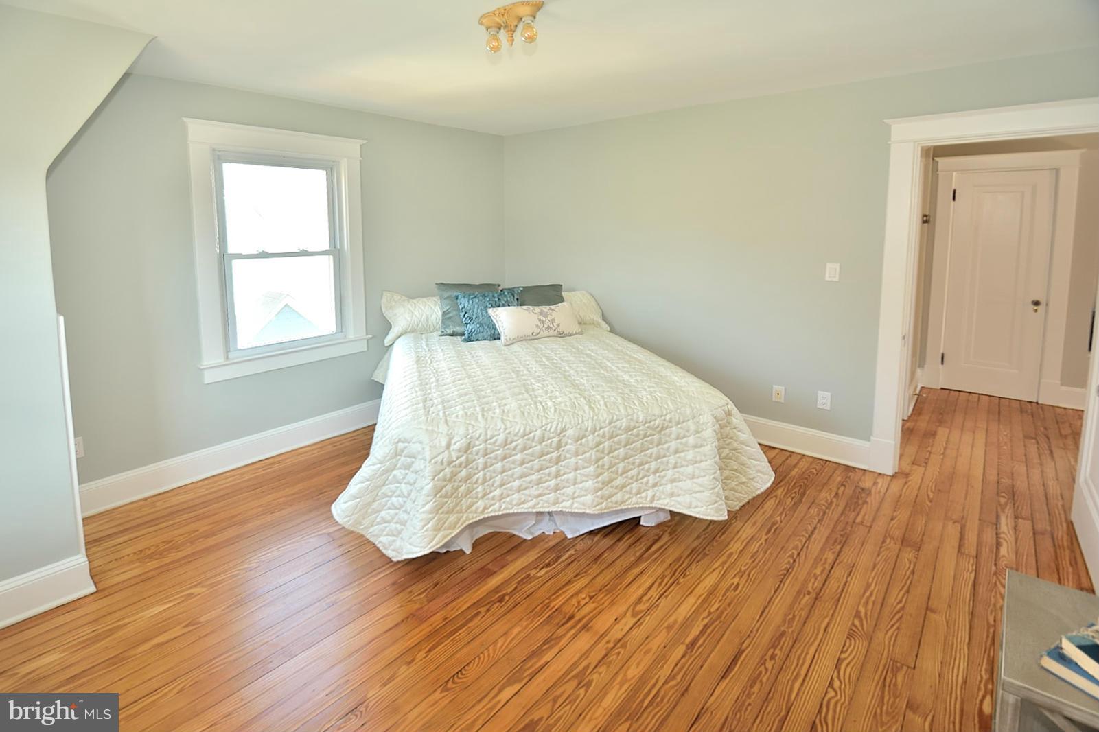 205 Russell Road Alexandria, VA 22301 - Photo 19 of 28 Bedroom #2