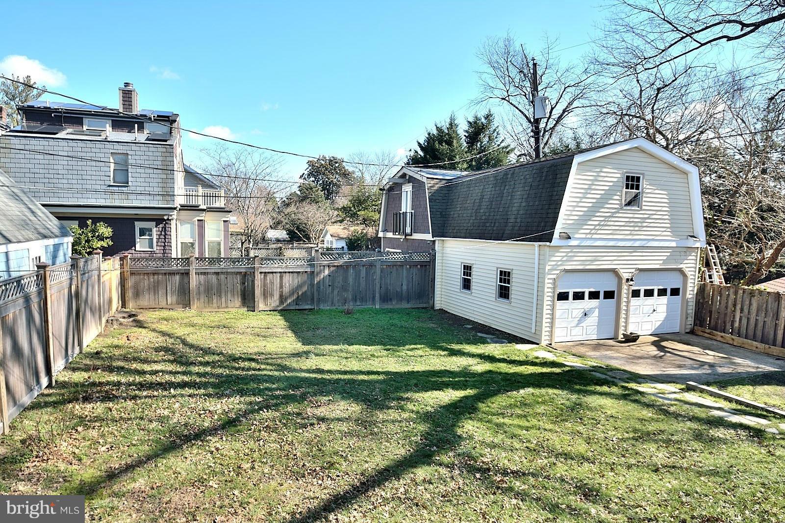 205 Russell Road Alexandria, VA 22301 - Photo 24 of 28 Exterior (Rear)