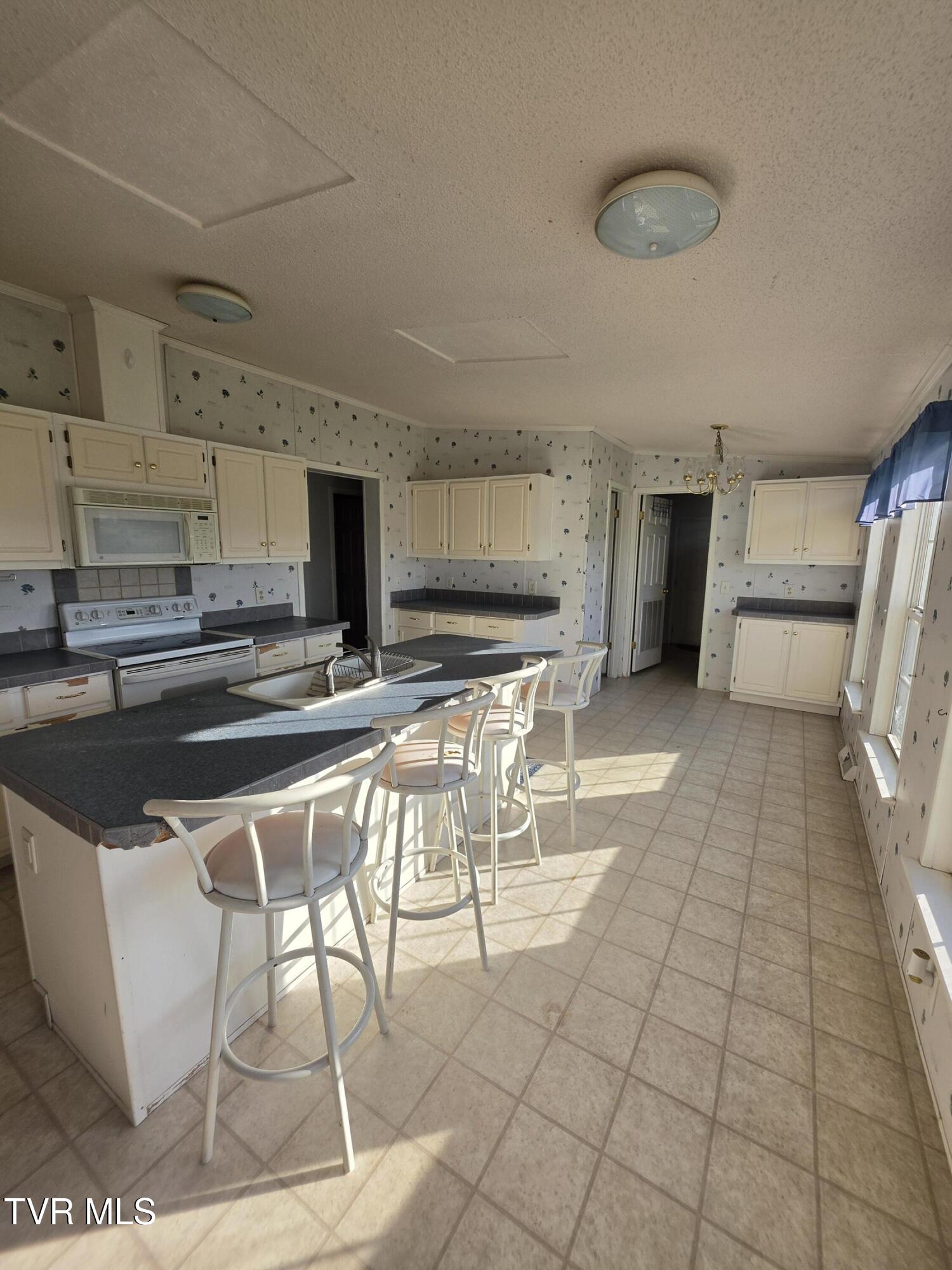 1208 Quarry Road Castlewood, VA 24224 - Photo 13 of 27 20260511_185748